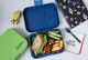 Lunchbox dla dzieci z 4 przegródkami - Yumbox Panino Monte Carlo Blue Race Cars
